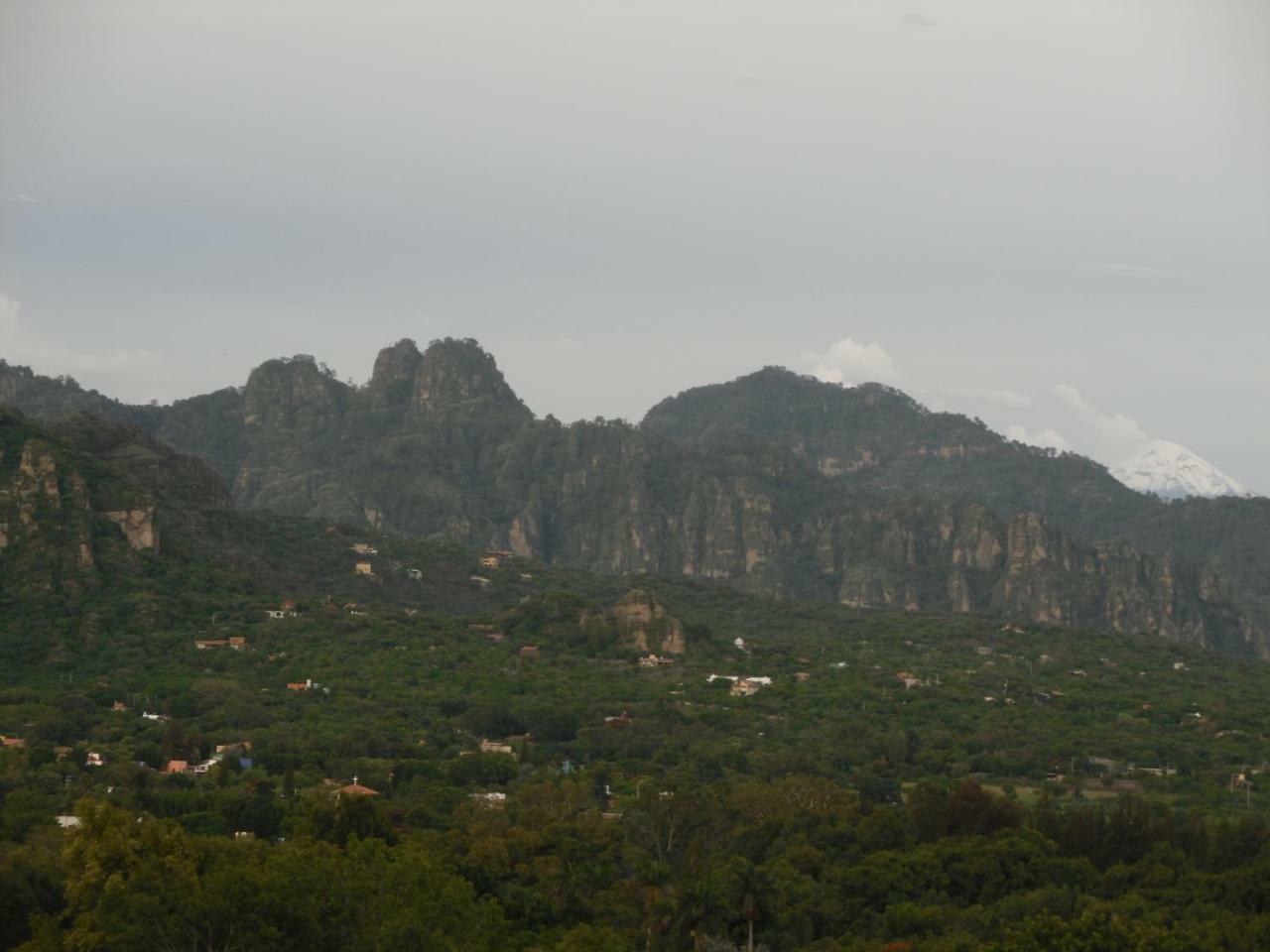 Hospedaje Xochitepetl Tepoztlan Exterior photo